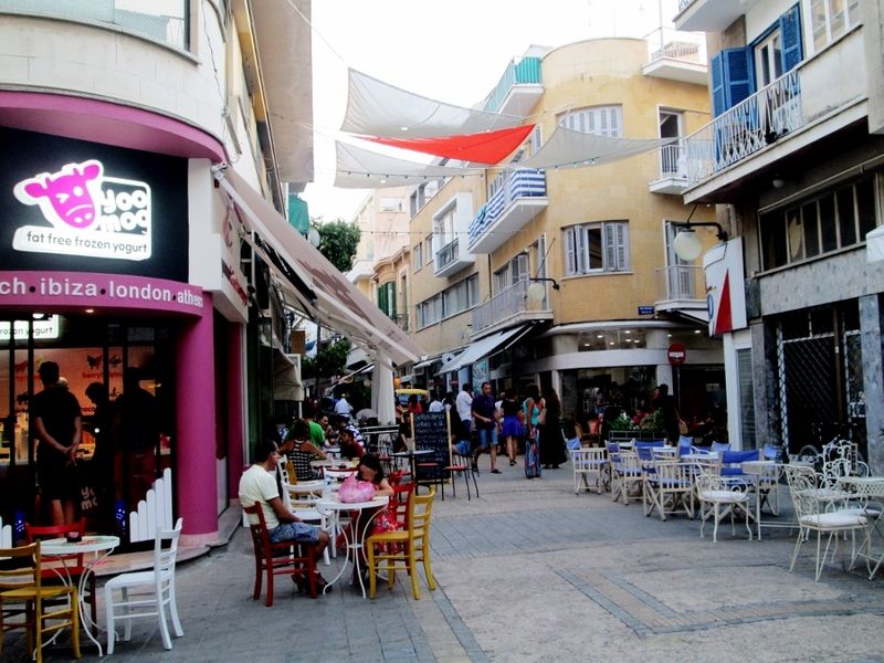 قبرص / لارنكا … موقع فلسطينيو قبرص الاخباري يعرض لكم فيديو لشوارع وازقة ومعالم اثرية وقديمه في مدينة لانكا