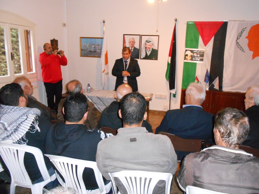 قبرص : بمناسبة الاعياد الوطنية والدينية توزيع منحة الرئيس على اللاجئين الفلسطينيين