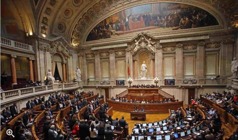 برلمان البرتغال يدعو الحكومة للاعتراف بدولة فلسطين