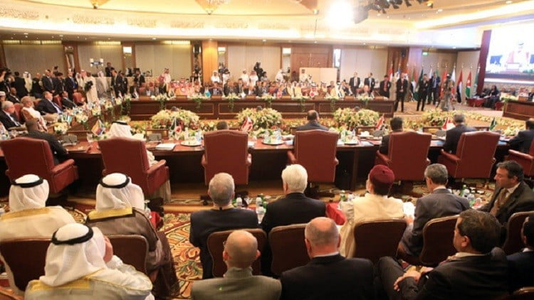 باريس تطلع الوزراء العرب على تطورات مبادرة السلام