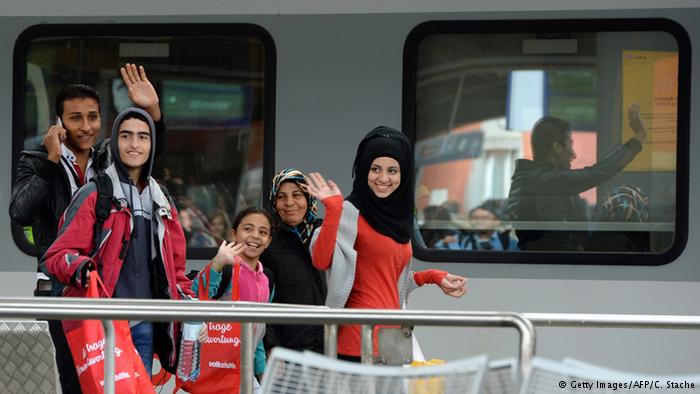 هولندا تعيد 450 لاجئاً سورياً إلى ألمانيا وفقا لاتفاقية دبلن