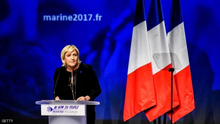 فرنسا: لوبان تجدد تعهدها بخروج فرنسا من الاتحاد الأوروبي