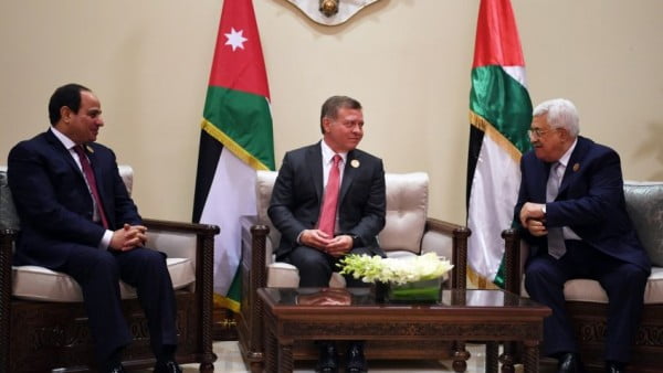 تسبق زيارة ترامب.. لقاء فلسطيني مصري أردني في عمان