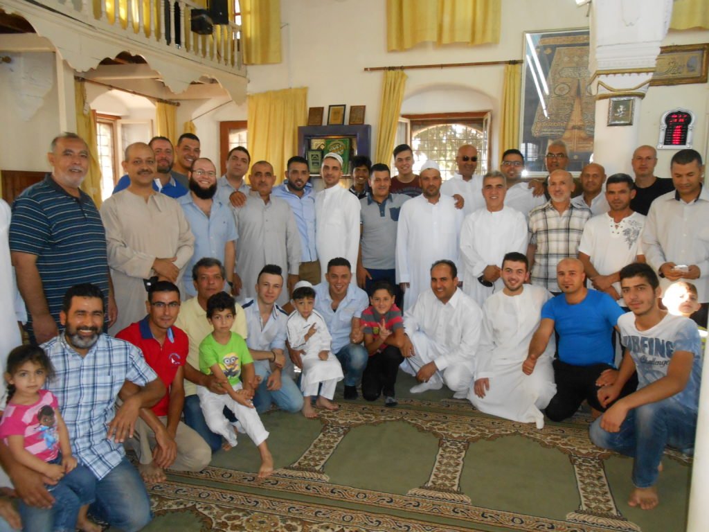 بالفيديو والصور. يتقدم موقع فلسطينيو قبرص الأخباري بالتهنئة والتبريكات الى الأمتين العربية والإسلامية عامة، والى كل أبناء الشعب الفلسطيني المرابط المجاهد خاصة
