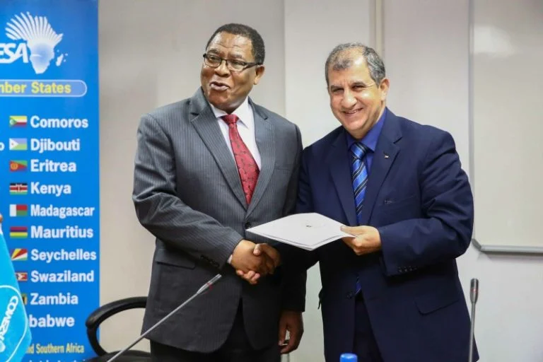 زامبيا: السفير حسن يقدم أوراق الاعتماد الى الكوميسا ويلتقي وكيل الخارجية