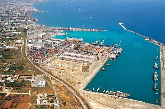 نيقوسيا تدرس طلباً إسرائيلياً لبناء ميناء في قبرص لإرسال البضائع إلى غزة