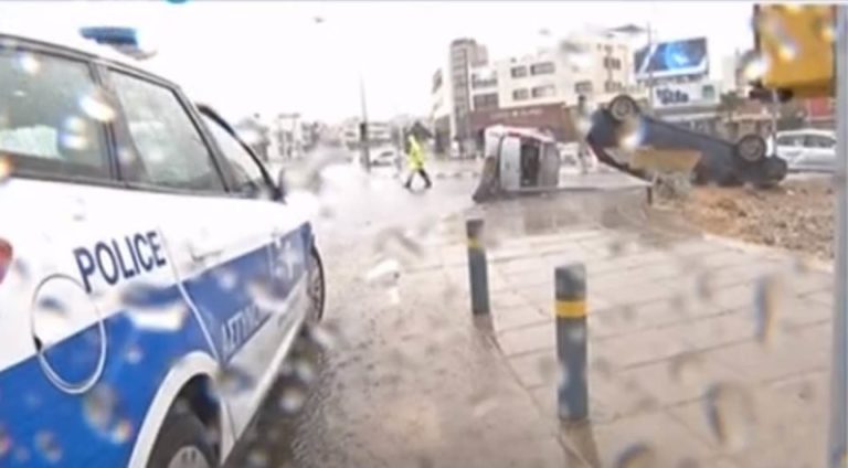 قبرص: عاصفة تضرب العاصمة نقوسيا ، وتطلق خدمة الإطفاء على المناطق التي غمرتها الفيضانات (بالصورولفيديو)