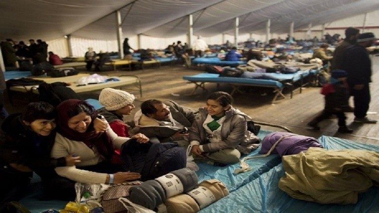 السويد تبدء بتطبيق القانون المؤقت الجديد للجوء