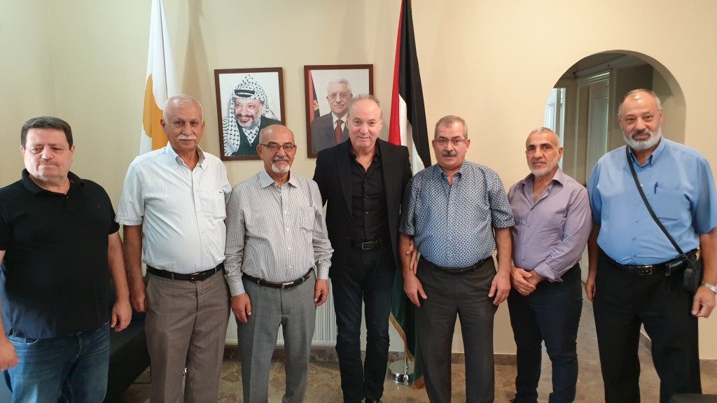قبرص: سفير دولة فلسطين في قبرص يلتقي عدد من ابناء الجالية الفلسطينية في قبرص بمكتبه في مقر السفارة في نقوسيا (بالصور والفيديو)