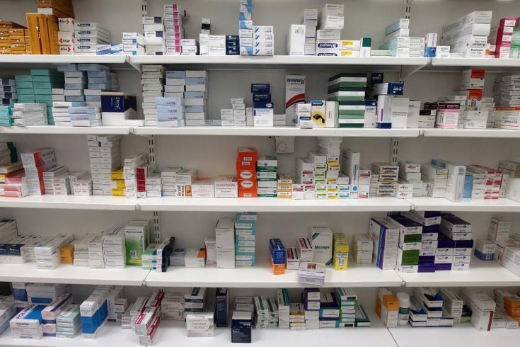 حوالي 130 meds لا يزال غير متوفر في الصيدليات الخاصة