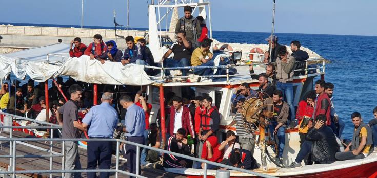 وزير الداخلية: قبرص لا تستطيع تحمل العدد الكبير للمهاجرين الاقتصاديين