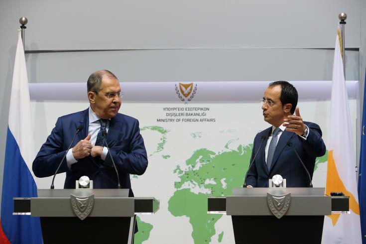 وزير الخارجية القبرصي يطالب روسيا بالتدخل لتركيا لإنهاء استفزازاتها