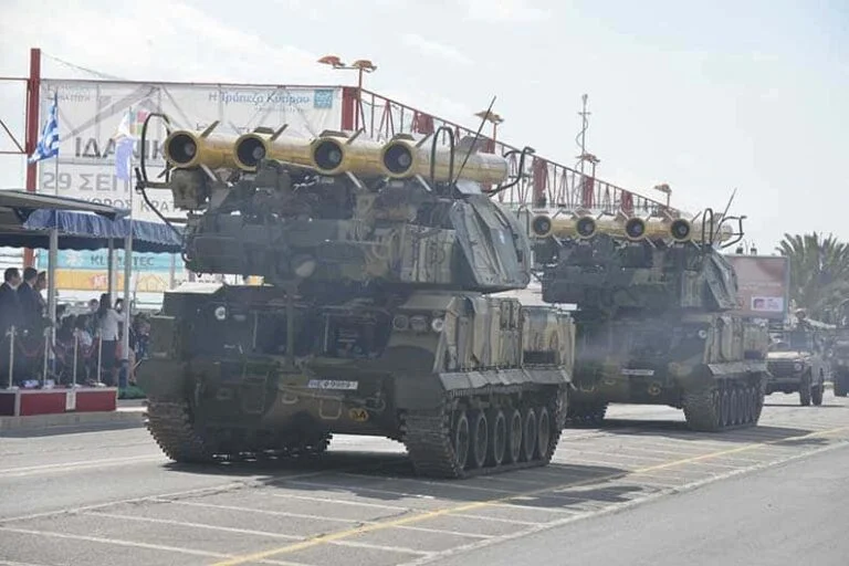 في ظل غياب الجماهير ، سيتم بث مسيرة الاستقلال على شاشة التلفزيون