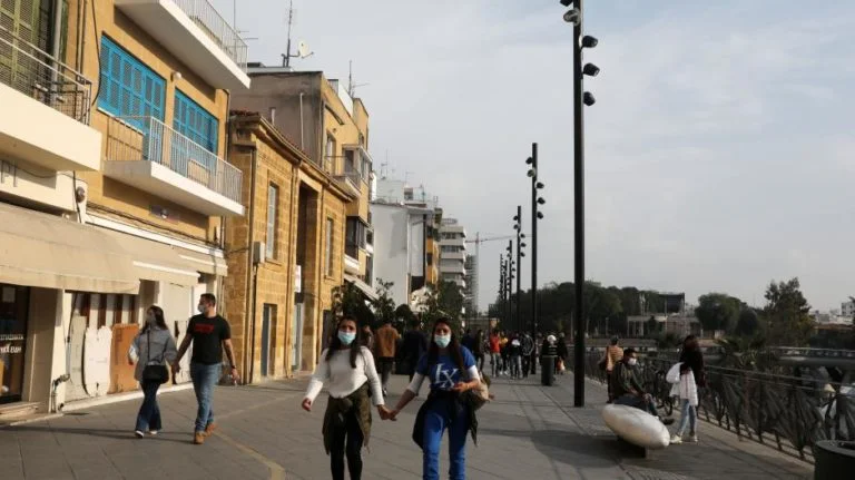 مطلع الأسبوع المقبل قرارات “الفتح” التدريجي