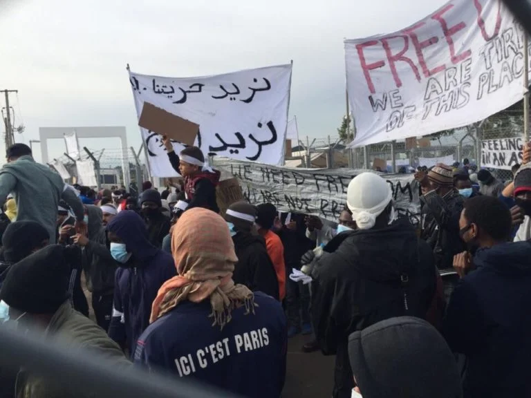 طالبو اللجوء في بورنارا يحتجون على ظروف المعيشة