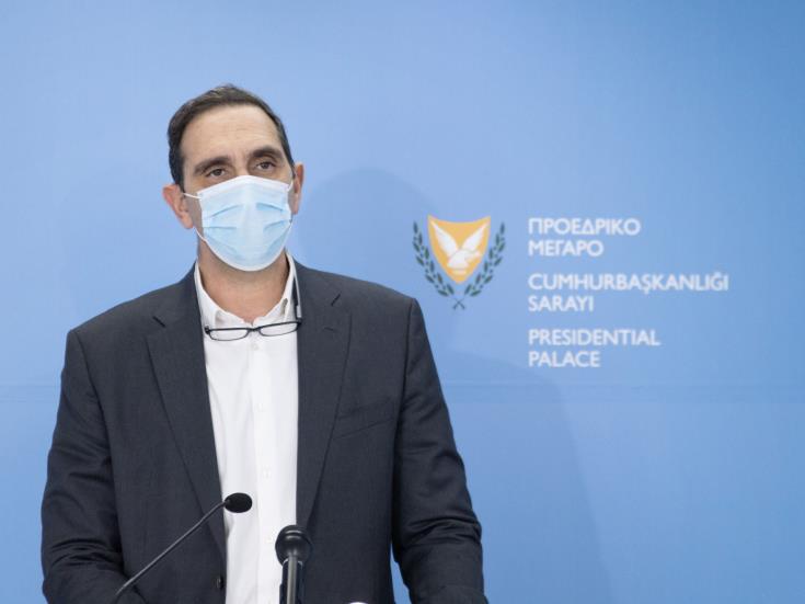 وزير الصحة يعلن عن المزيد من تخفيف القيود المفروضة بسبب كورونا