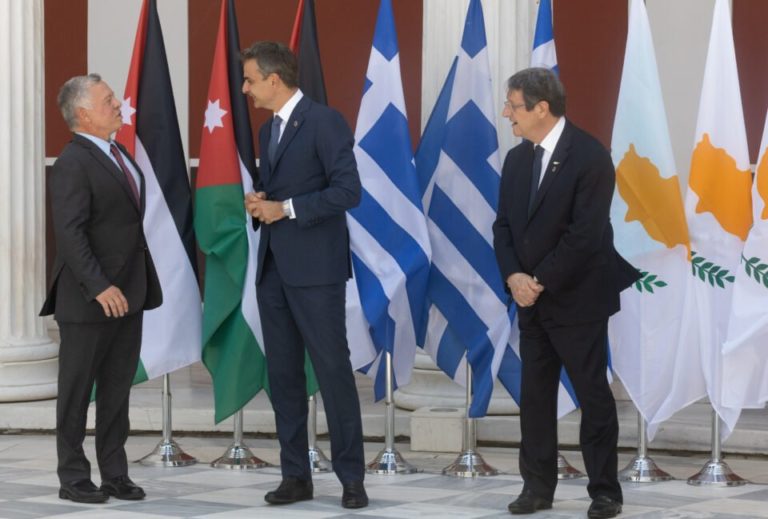 القمة الثلاثية تشيد بتعزيز العلاقات بين اليونان وقبرص والأردن