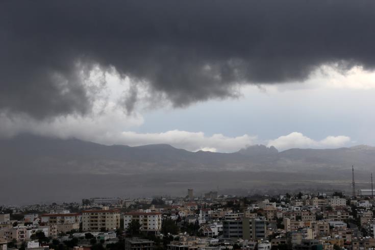 قبرص: دائرة الأرصاد الجوية تحذر من عواصف رعدية شديدة