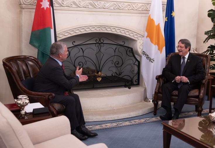الرئيس اناستاسياديس يبحث مع العاهل الأردني الملف القبرصي والعلاقات الثنائية