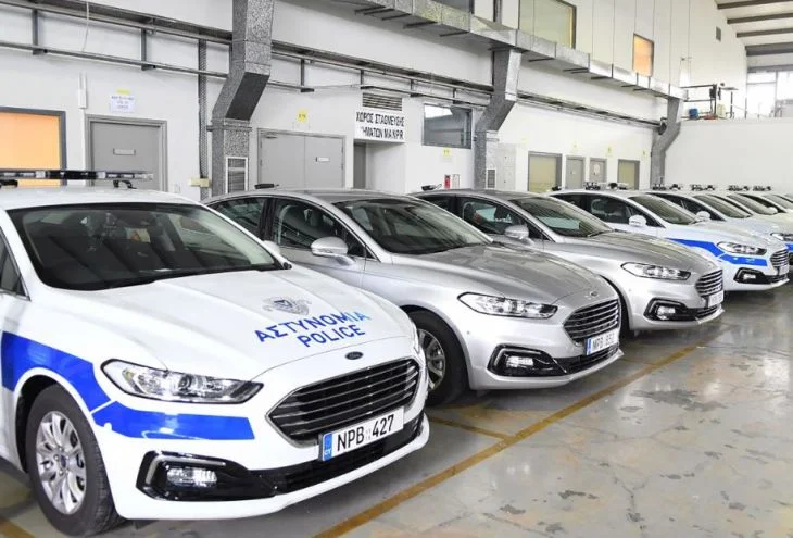 يتم حساب عشاق القيادة السريعة في قبرص بأربع طرق