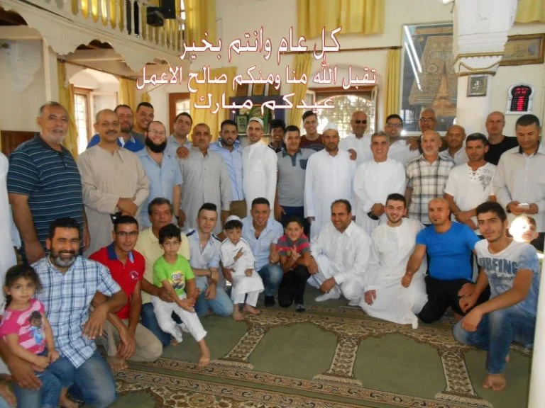 بمناسبة عيد الفطر يتقدم موقع فلسطينيو قبرص الإخباري بأجمل وأحر التهاني والتبريكات الى الأمتين العربية والإسلامية عامة والى كل أبناء الشعب الفلسطيني خاصة (فيديو)