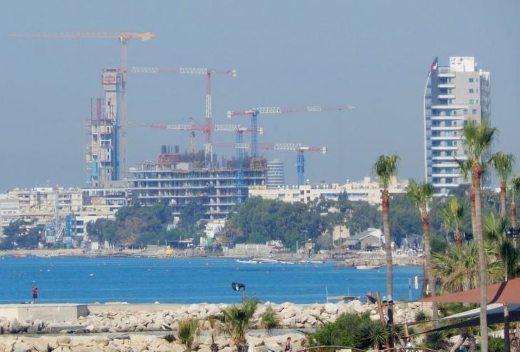 تستمر أسعار العقارات في الارتفاع في قبرص. ما هي المبالغ التي نتحدث عنها؟