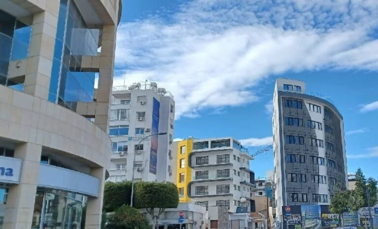 أسعار العقارات في قبرص وتكاليف الإيجار ترتفع مرة أخرى