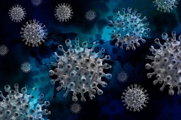 فيروس كورونا: 10 وفيات وأكثر من 2000 إصابة جديدة هذا الأسبوع