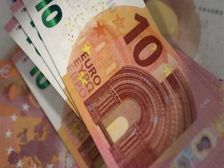 الأوراق النقدية المزيفة بقيمة 10 يورو هي الأكثر شيوعًا في قبرص