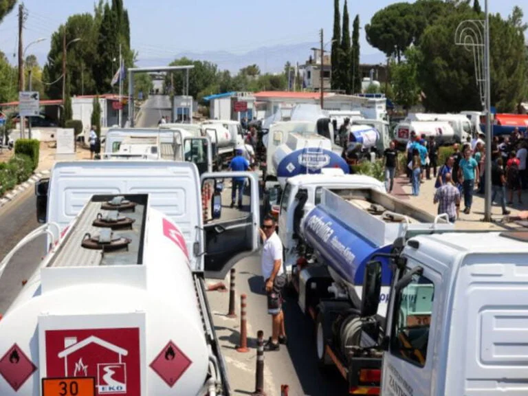 هل ذهب السائق إلى الأراضي القبرصية المحتلة للتزود بالوقود؟ غرامة 4 يورو عن كل لتر وقود