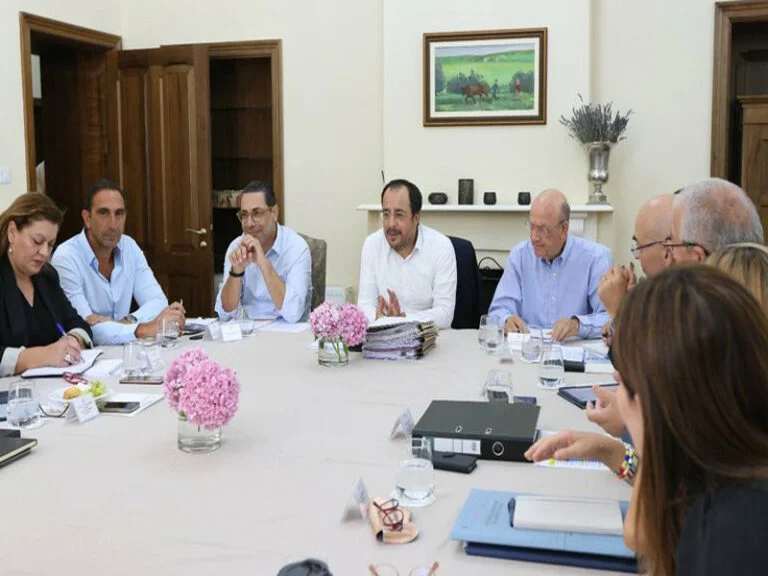خريستودوليديس: طلب إعداد خطة عمل وجداول زمنية من الوزراء