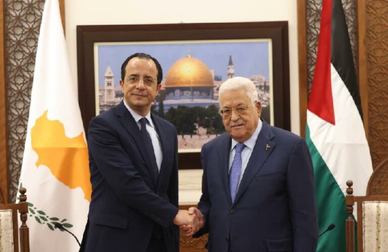 كريستودوليدس في أول زيارة لرئيس فلسطين منذ ثماني سنوات (التحديث 2)