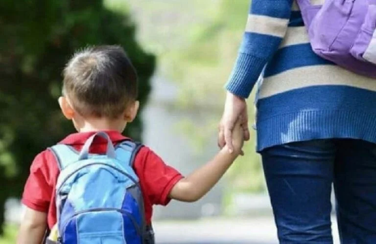 وبحلول نهاية شهر مايو، من المتوقع أن يتم عرض مشروع قانون علاوة الوالدين الوحيدين على البرلمان
