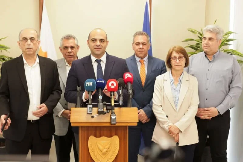 الاتفاق على العمال الأجانب وتحسين ظروفهم المعيشية