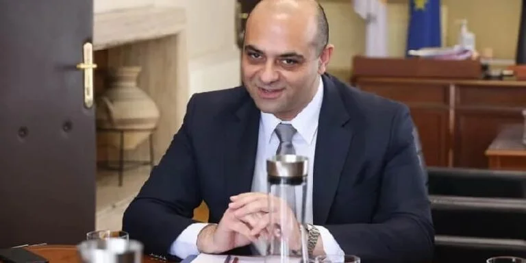 وتناقش الهيئة الاستشارية العمالية تدابير التعامل مع العمل غير المعلن عنه