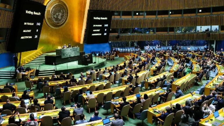 الجمعية العامة تؤيد طلب فلسطين الانضمام إلى الأمم المتحدة