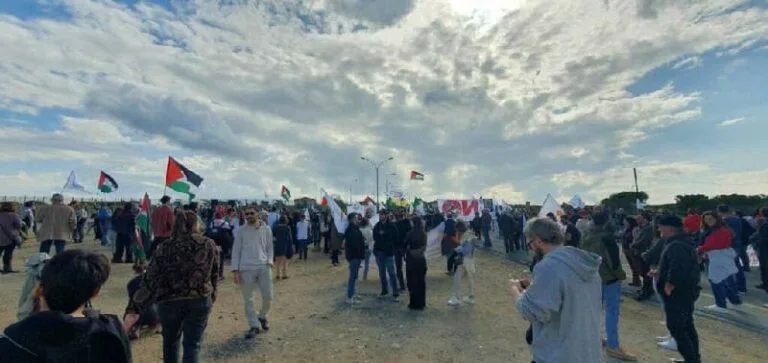 الولايات المتحدة تنشر قوات في قبرص بينما يستعد السكان المحليون للاحتجاج