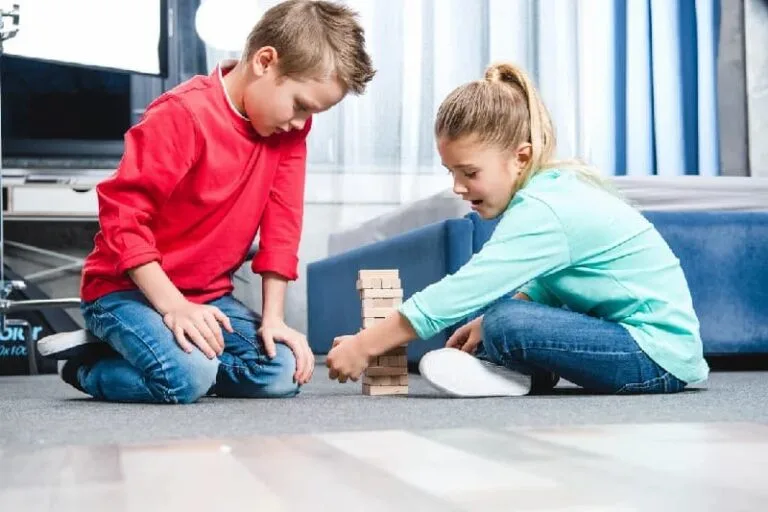 إطلاق حملة “لا طفل بدون معطف” للعام الثالث على التوالي