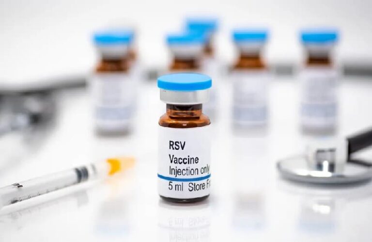 لقاح فيروس الجهاز التنفسي المخلوي: مجاني من خلال النظام الصحي الوطني اليوناني بعد استشارة الطبيب، كما يقول “بروميثيوس”