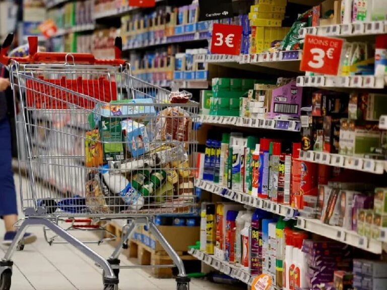 قبرص تفرض غرامات على متاجر كبرى بسبب ممارسات بيع مضللة