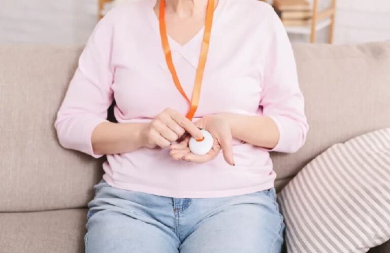 أخيرا بدأ “الزر الأحمر” ذو القيمة العالية يتشكل، حيث أعطت وزارة الخارجية الضوء الأخضر له. الرعاية الاجتماعية (فيديو)