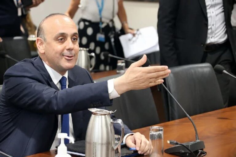 رئيس بلدية بافوس: عدد المسلمين في قبرص سيفوق عدد المسيحيين بحلول عام 2037
