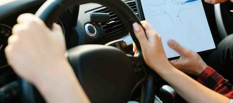 قلق شديد من جمعيات مدارس تعليم القيادة – “الترخيص هو مسؤولية حصرية لجمعيات مدارس تعليم القيادة”