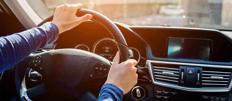 البرلمان ينهي سحب رخصة القيادة من المدان بحيازة أو تعاطي المخدرات