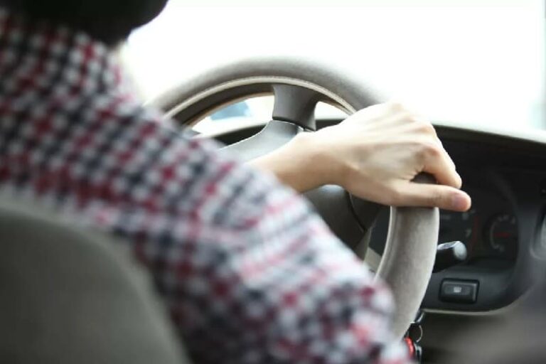 سائقون يحصلون على غرامات رغم تجديد رخص المركبات بسبب أعطال في النظام