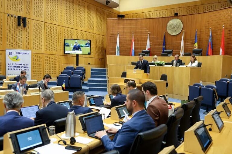 لجنة العمل تستمع إلى خطط لتحديث قانون معاشات الإعاقة