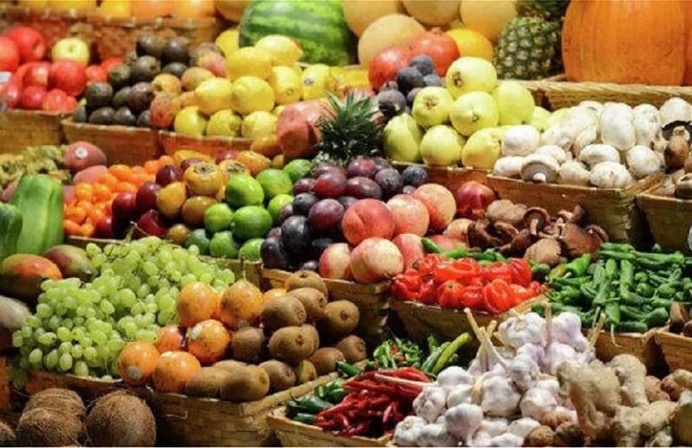 ارتفاع المخالفات والغرامات في سلسلة المنتجات الزراعية والغذائية – حملات تفتيشية في الأسواق والسوبر ماركت والمطاعم والفنادق