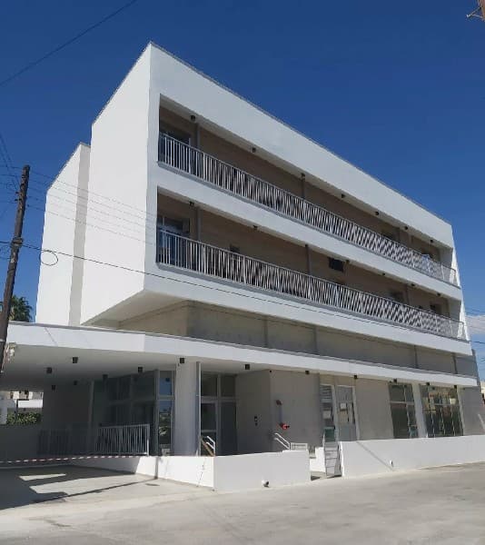 لارنكا تفتتح دار رعاية متطورة للمتقاعدين من ذوي الدخل المنخفض