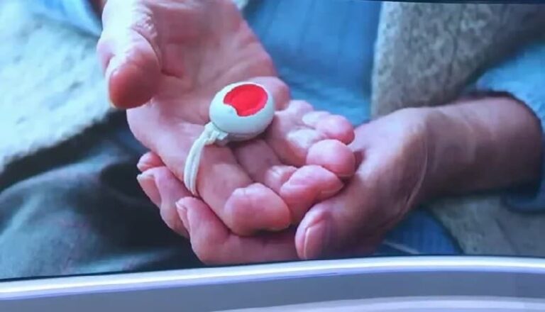 الزر الأحمر لكبار السن: كيف سيعمل ومتى سيتم تنفيذه