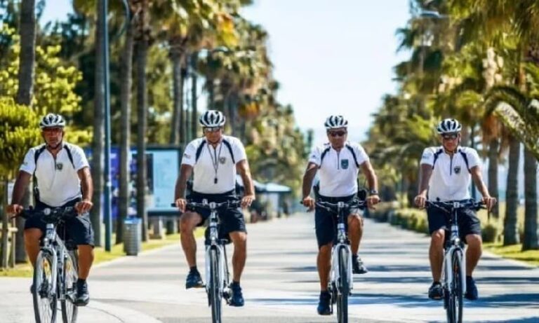 حدائق وأحياء أكثر أمانًا باستخدام زر الأمان: أزرار الاستغاثة والطائرات بدون طيار والكاميرات ورسم خرائط للمناطق الخطرة تعمل على تعزيز شرطة الحي